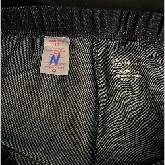 Junior’s No Boundaries size 3x/21 plus size denim color leggings - Picture 2 of 8